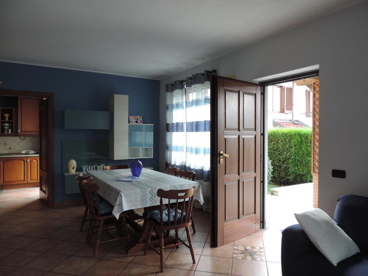 Casa Vacanza Il Glicine Casale Corte Cerro Luaran gambar