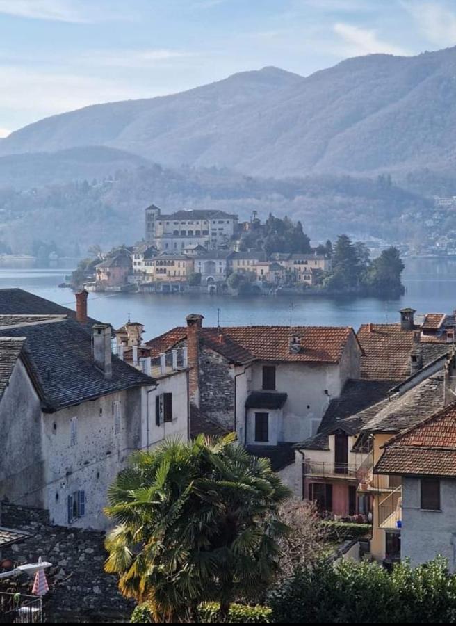 Casa Vacanza Il Glicine Casale Corte Cerro Luaran gambar
